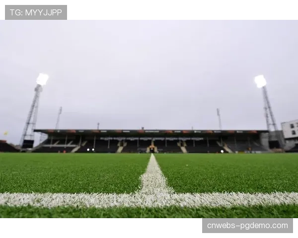 人工草皮成北欧客场考验，国米博德之战适应场地条件